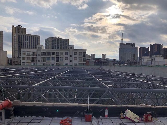 晋江云南昆明联勤保障部队65070工程-军体训练馆网架